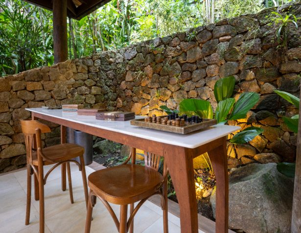 Mesa de Jogos / Games Table - Pousada Naturalia